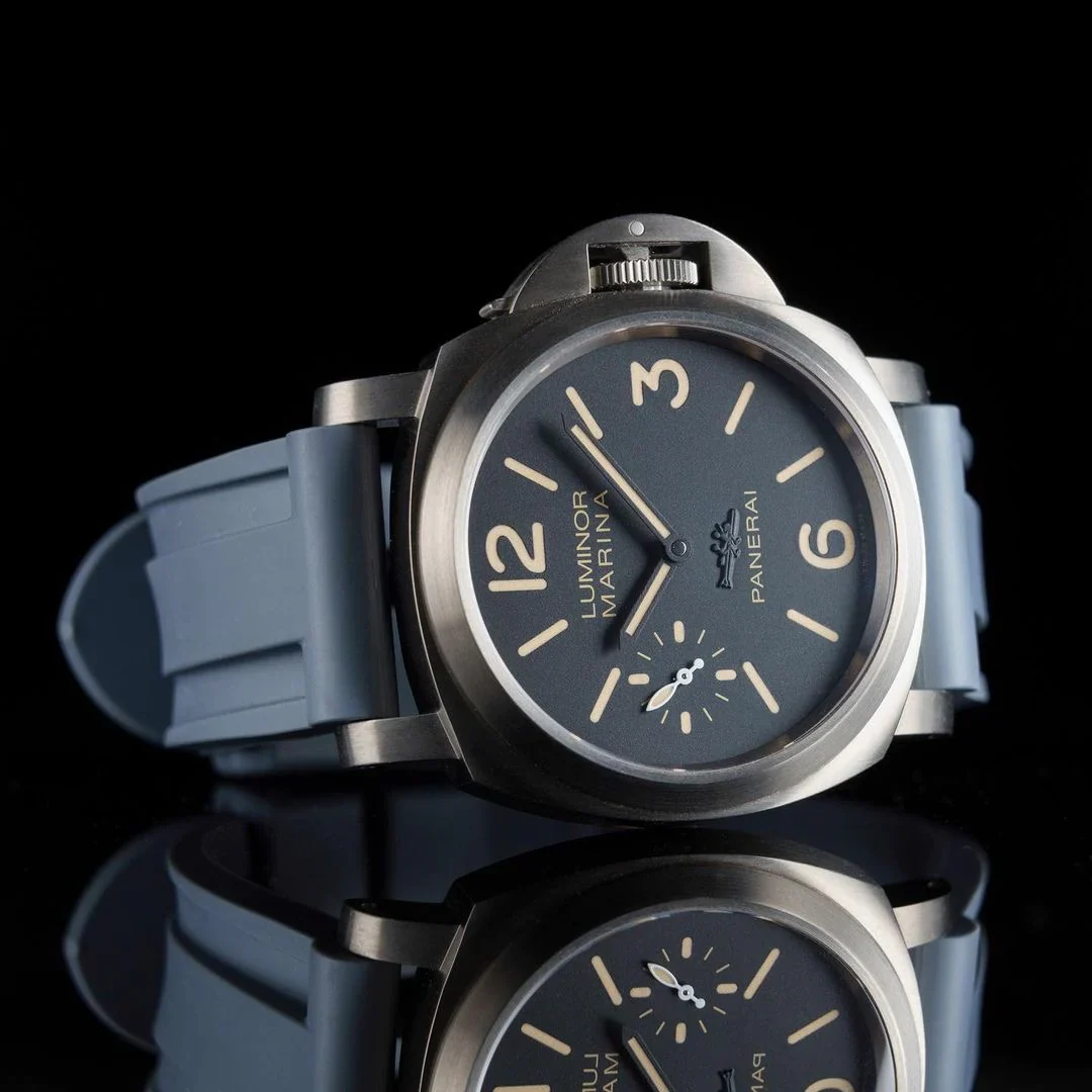 Tempomat- 24mm Grey Rubber Strap - Image 2