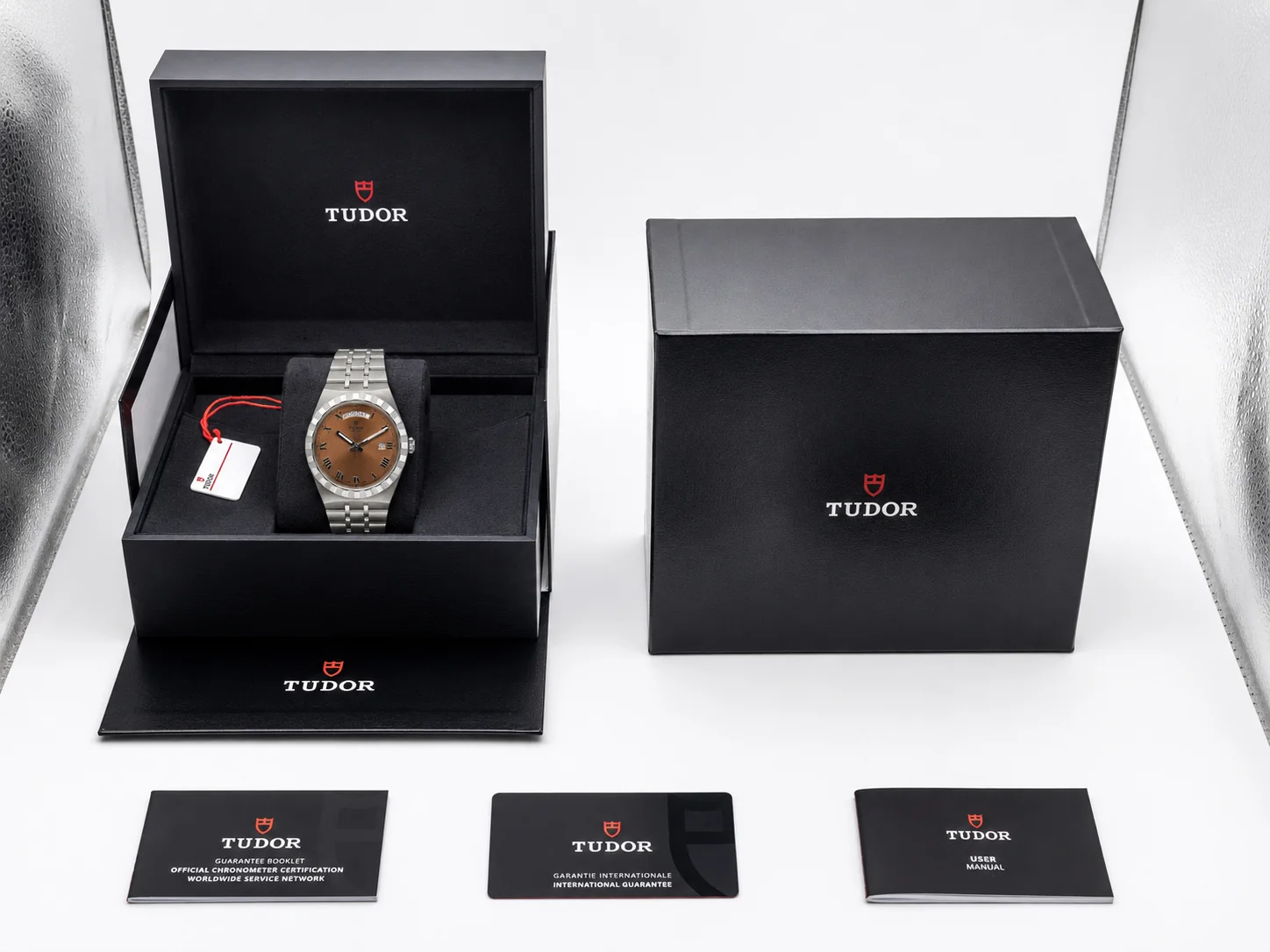 Tudor Royal - Image 4